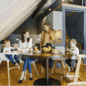 Image of Keď m&aacute; stolička na kŕmenie pevn&eacute; miesto za stolom | Fam&iacute;lia