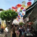 Image of Ulica v tureckej Antalyi má raritu - tieň reštauráciám tvoria farebné dáždniky