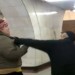 Image of Šialená žena sa v pražskom metre hrá na hviezdu a nebojí sa ani útočiť